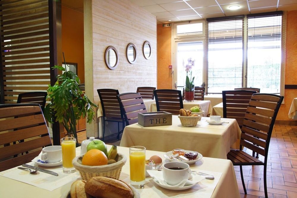 Kyriad Rennes Sud - Cesson Chantepie Restaurant photo